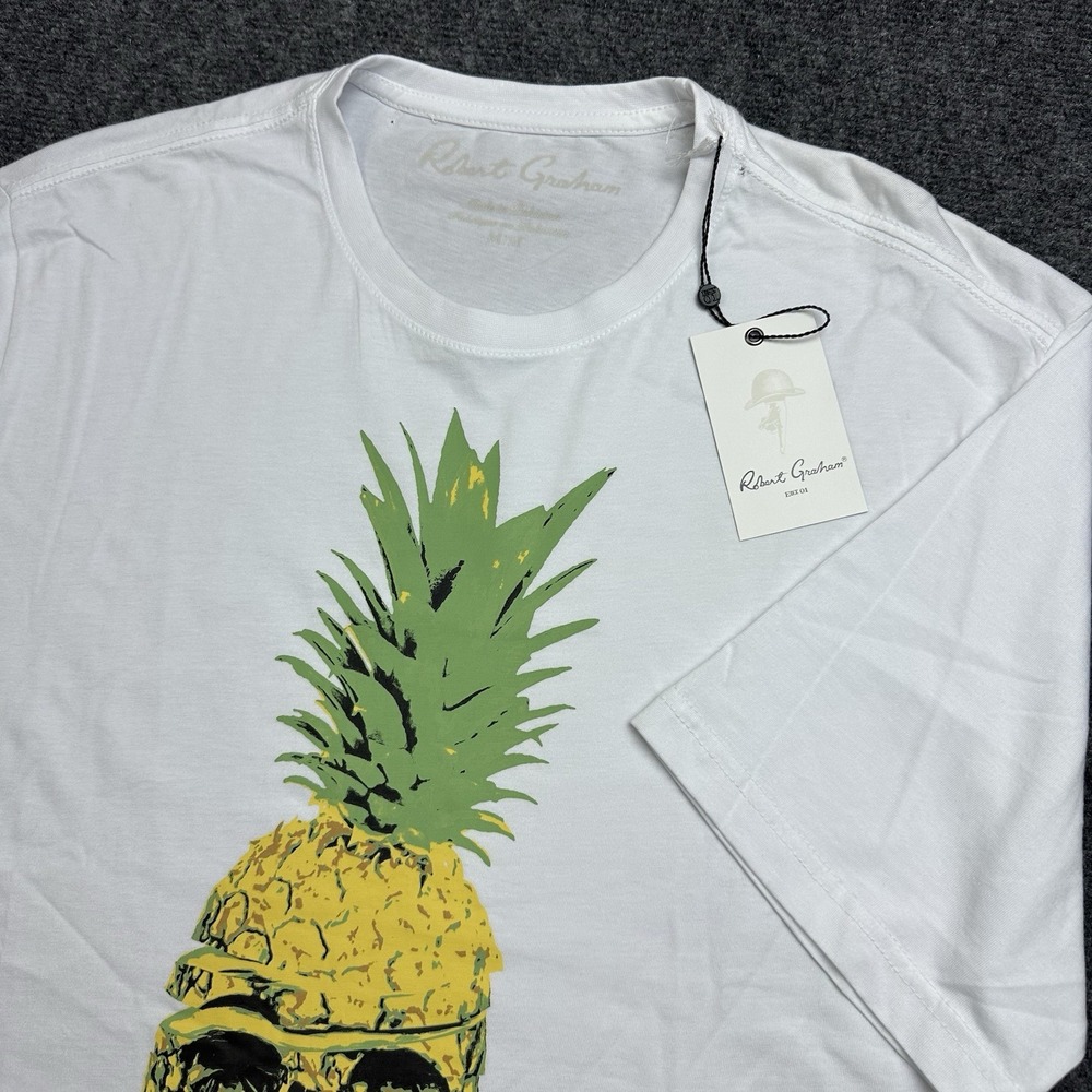 Robert Graham Skull Island Pineapple Skull White T-Shirt Mens Medium OF5760-100